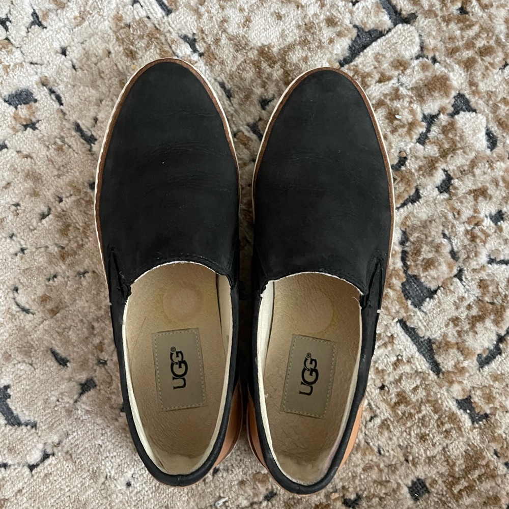 UGG slip on sneaker